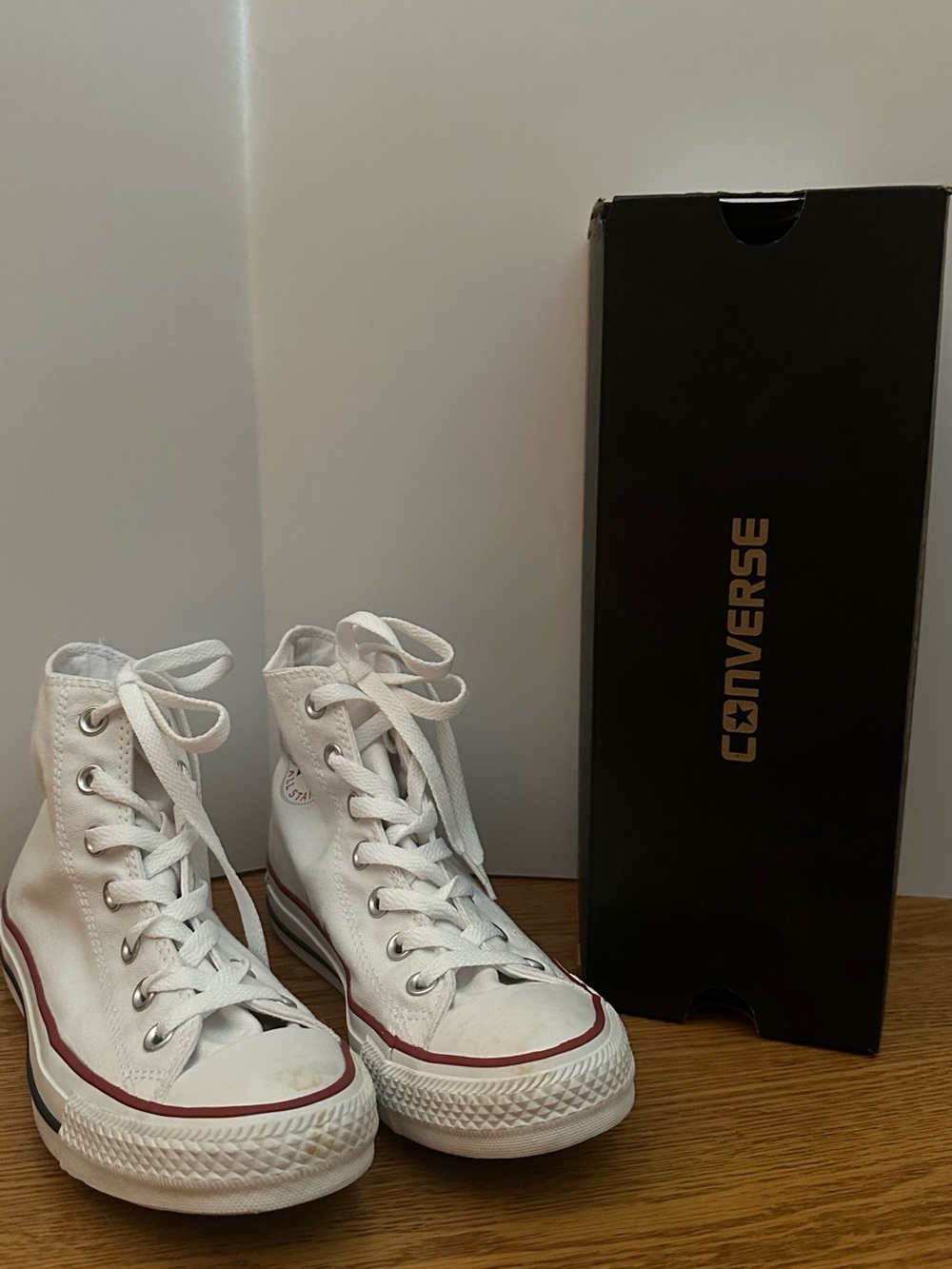 Women's Size 7 Classic Chuck Taylor Converse White High-Top Sneakers